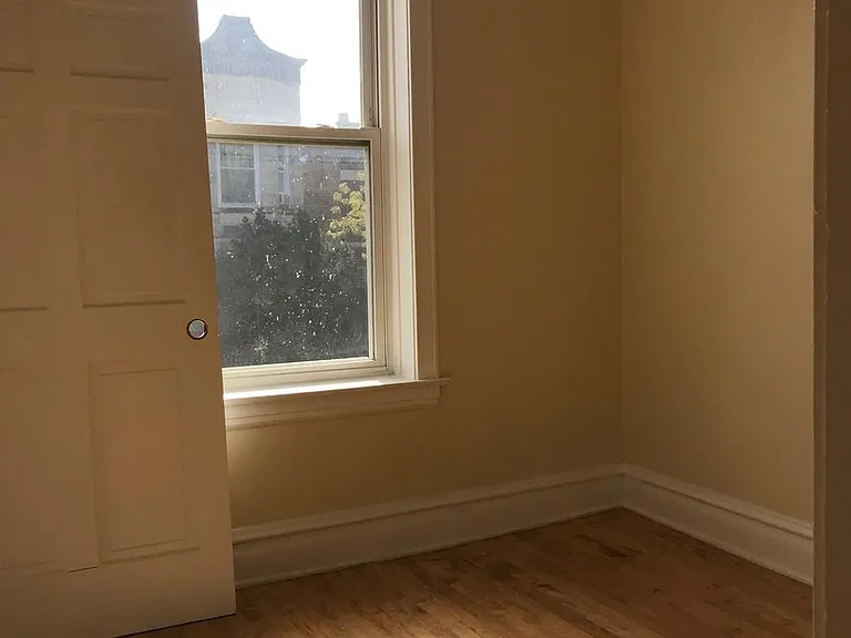 2734 W 18th St #2F — Photo 6