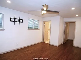 10328 N Dowling Rd — Photo 17