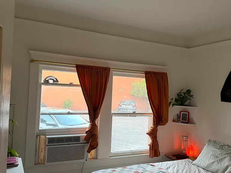 120 W Elk Ave #116D — Photo 6