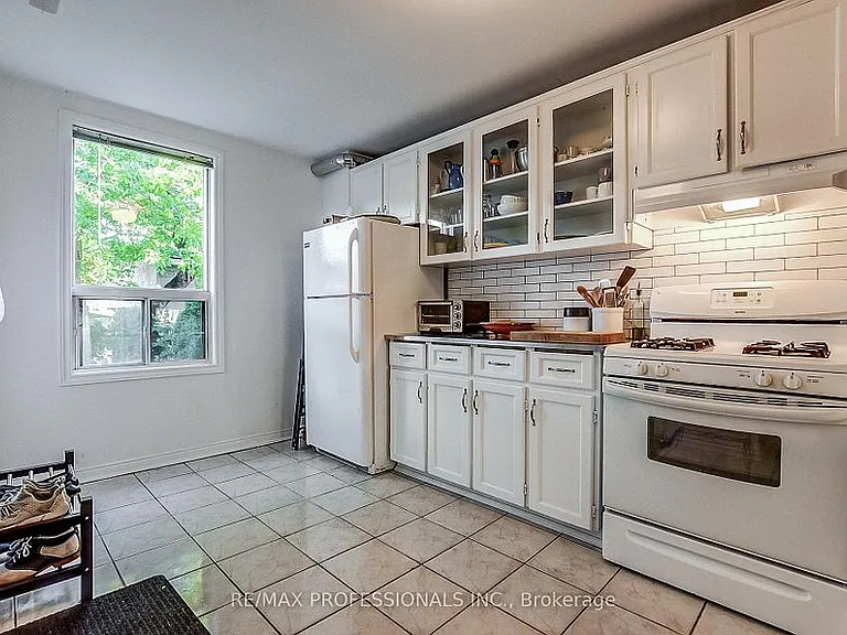 72 Massey St — Photo 11