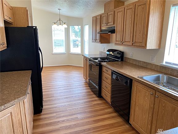 4th image of 9321 218th Street Ct E #E6