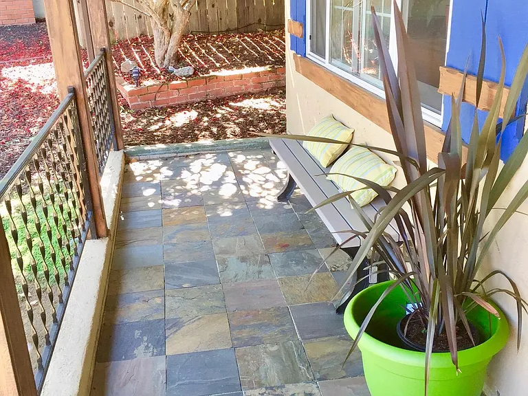 600 Francis Dr — Photo 3