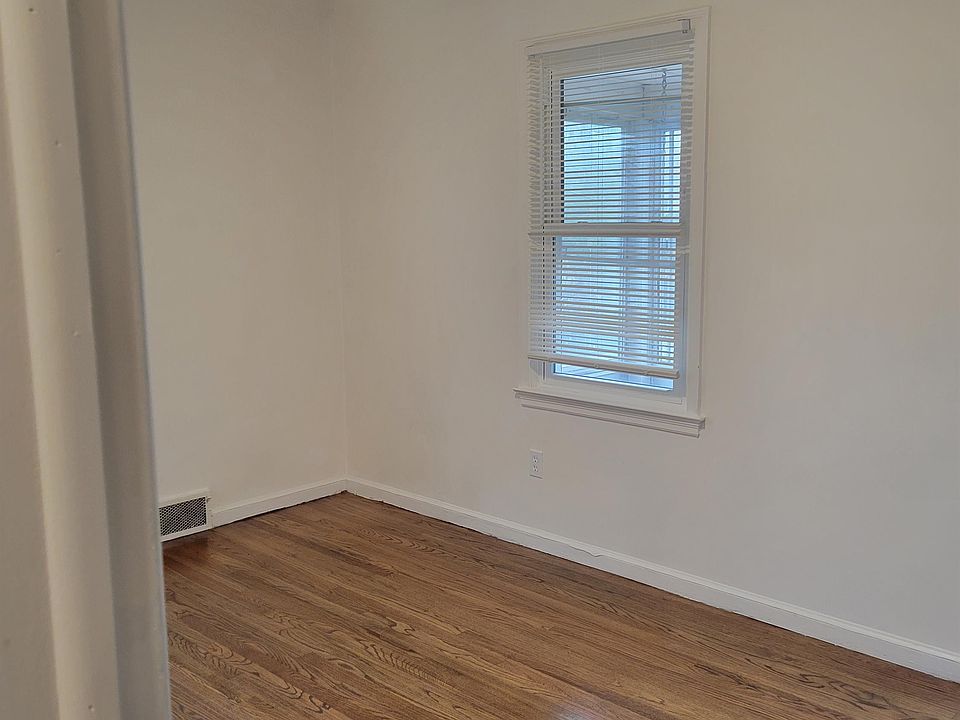 1st image of 18600 Hartwell St #2