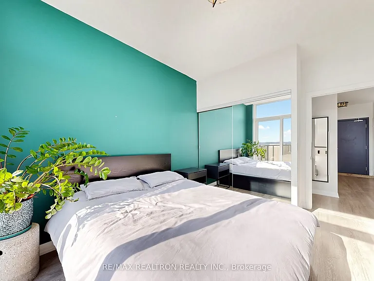 65 Oneida Cres #Penthouse 06 — Photo 23
