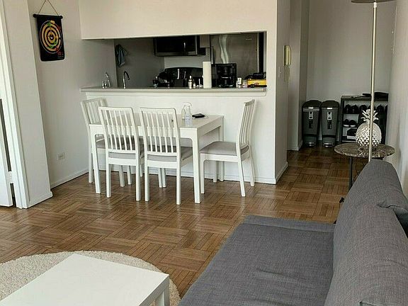 3rd image of 236 E 47th St APT 33A