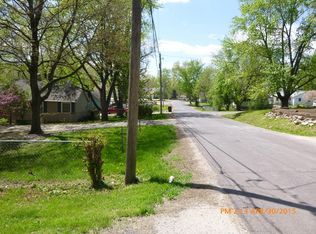116 Marquette St, Creve Coeur, IL