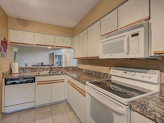 3rd image of 4383 Trails Dr #18-2
