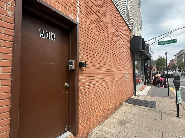 4001 Bergenline Avenue image 1 of 12