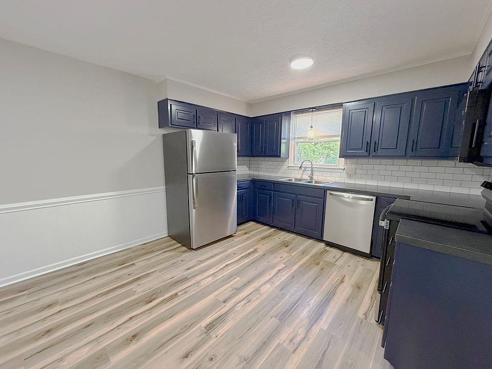 1st image of 249 Iris Ln