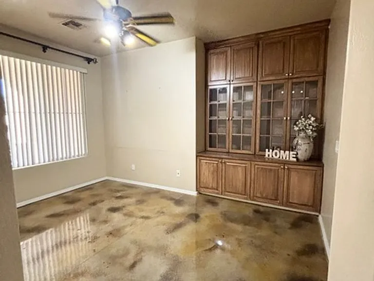 3147 E Vallejo Dr — Photo 22