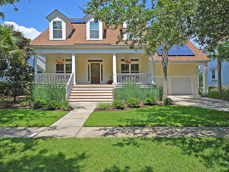 2nd image of 132 Bounty St