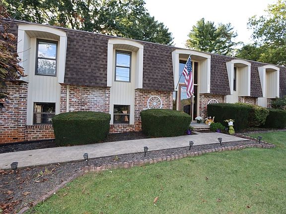 4th image of 130 Lawndale Dr