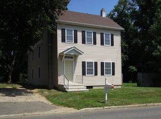 9 Schoolhouse Rd, Wrightstown, NJ 08562