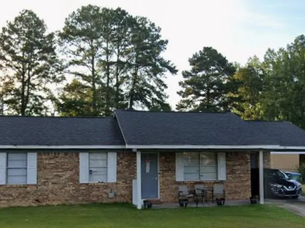154 Lyon Dr, Grenada, MS 38901