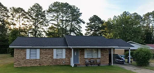 154 Lyon Dr Photo 1
