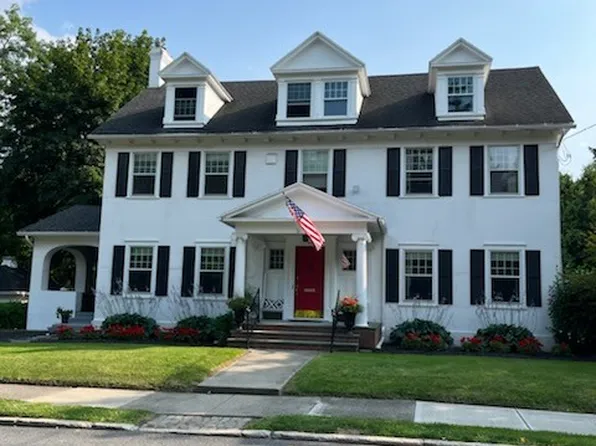 499 Castle St, Geneva, NY 14456