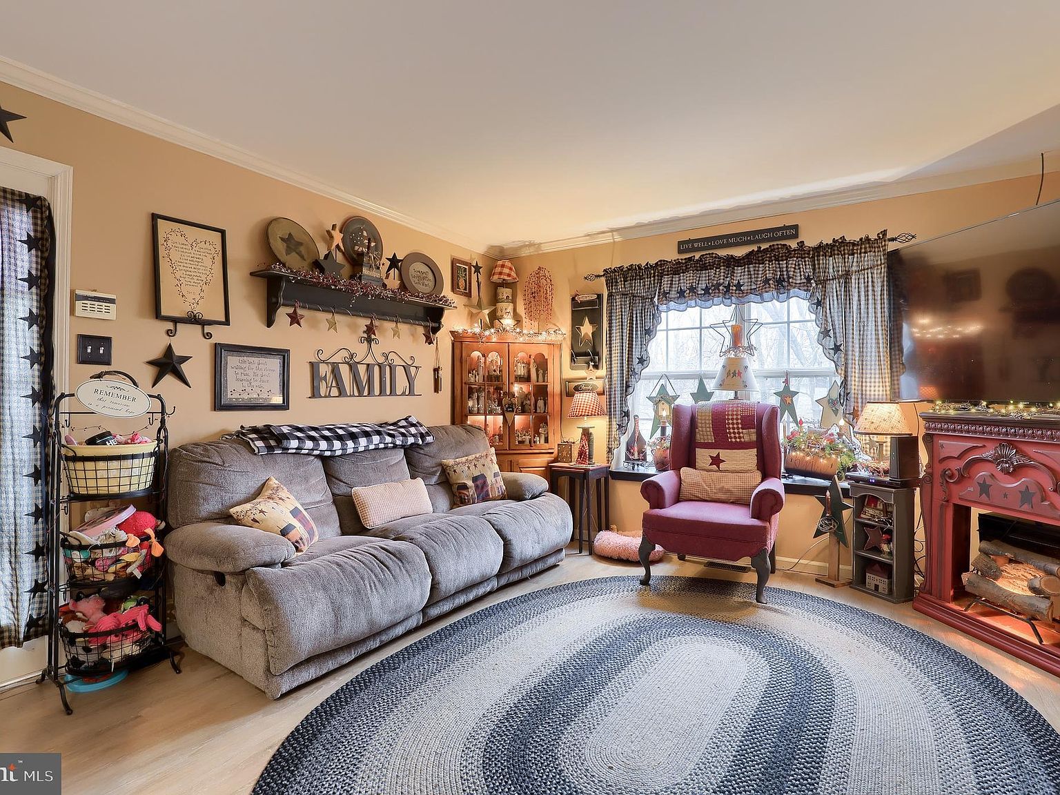 1 Horseshoe Dr, Douglassville, PA 19518 Zillow