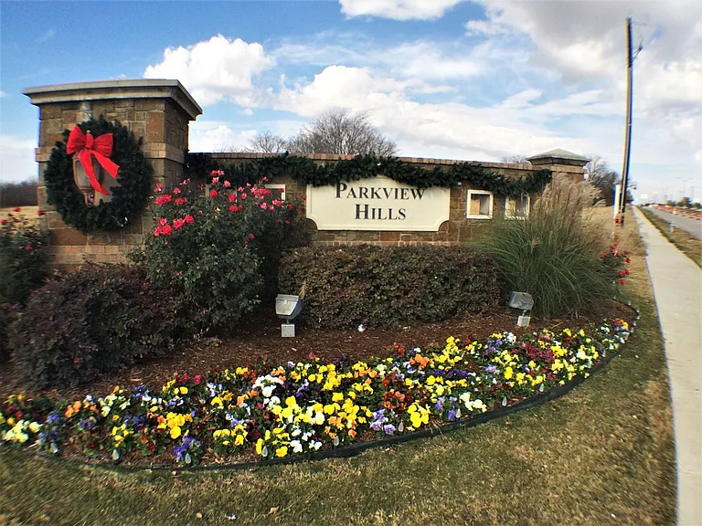 4841 Waterford Dr — Photo 19