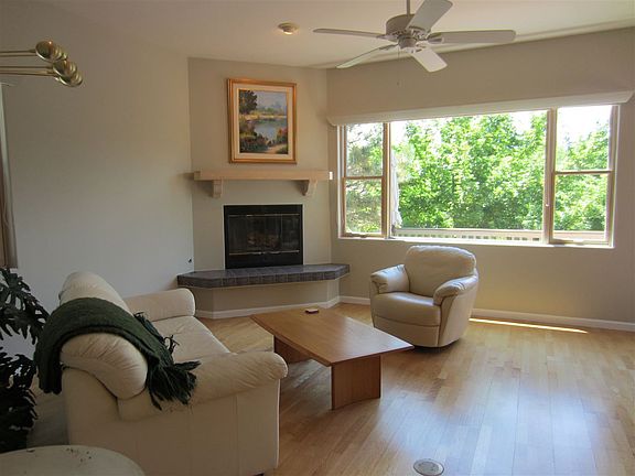 5th image of 905 Circle Dr