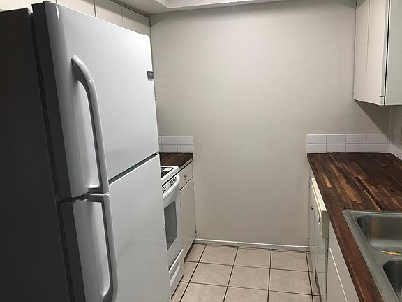 3rd image of 7202 Creekside Dr APT C