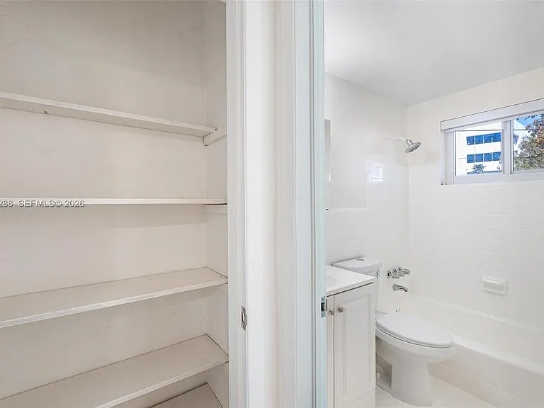 428 Collins Ave #7 — Photo 12