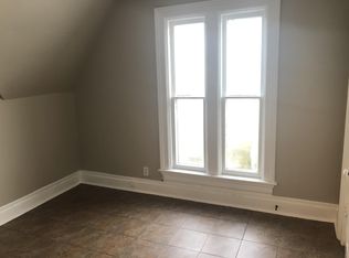 365 Jefferson Ave #3, Elgin, IL 60120