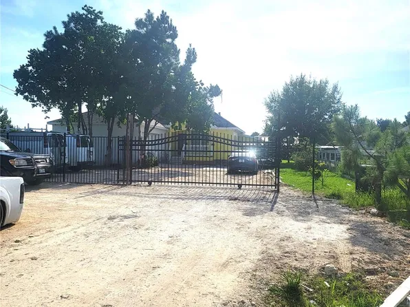 156 Road 5111, Cleveland, TX 77327