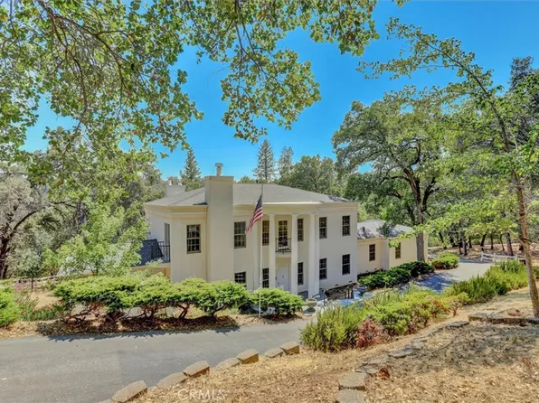 19555 Black Oak Ln, Grass Valley, CA 95949