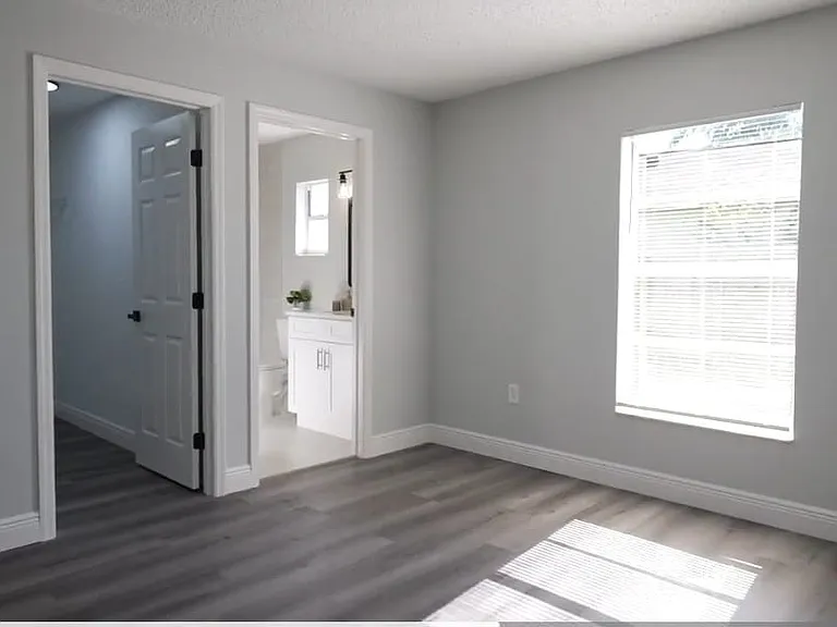 8434 N River Dune St — Photo 4