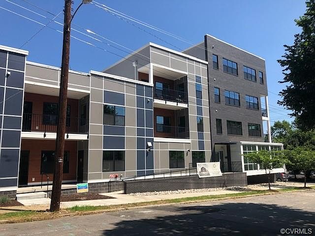 2nd image of 901 Porter St #305