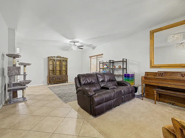 29752 W Amelia Ave — Photo 5