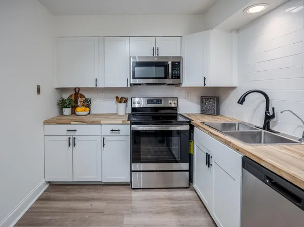 1825 Saint Julian Pl APT 3E, Columbia, SC 29204