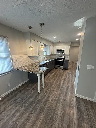 10005 Circle Dr Photo 1