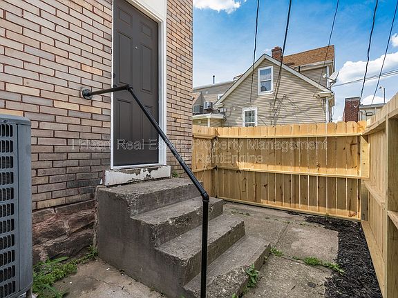 4th image of 24 S Princeton Ave