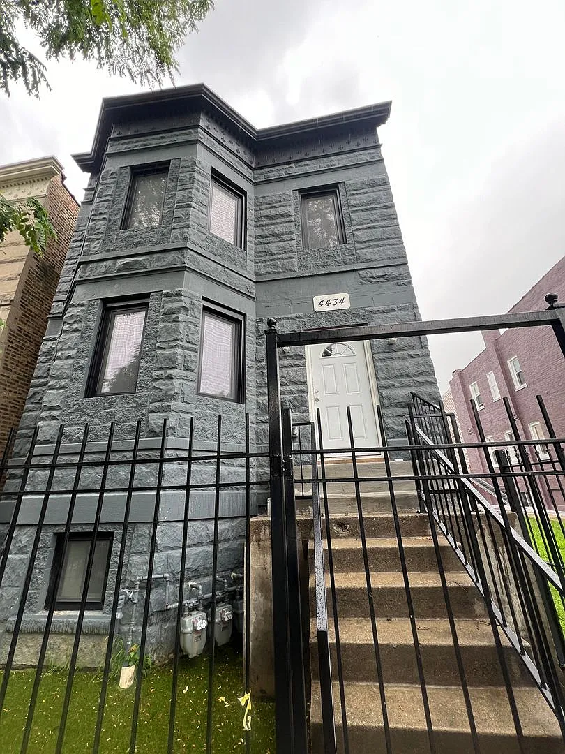 4434 W Monroe St, Chicago, IL, 60624 — Photo 1