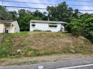 323 Foster Rd, North Versailles, PA 15137