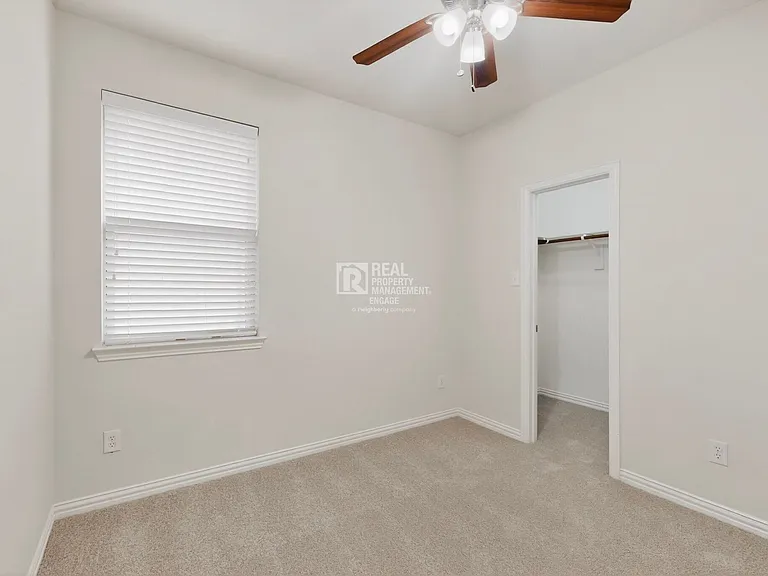 963 Cougar Dr — Photo 33