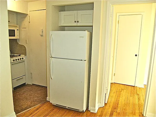 Rented by City Connections Realty | media 75