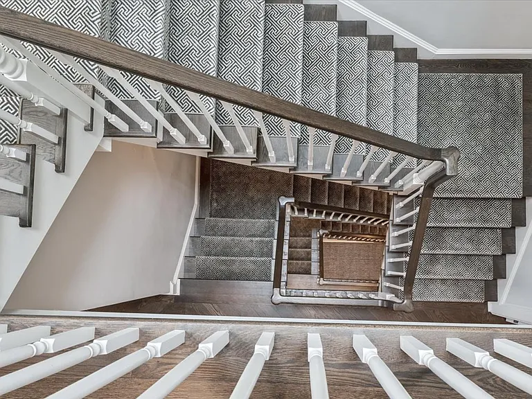 458 W Deming Pl — Photo 23