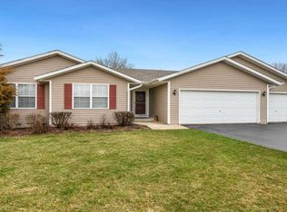 10043 Lismore Rd, Roscoe, IL 61073