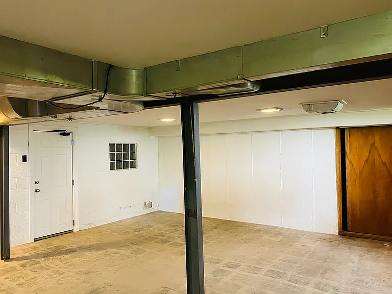 1238 Purdue Ave — Photo 28