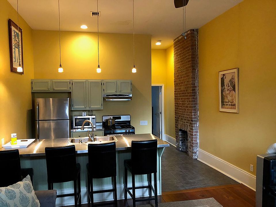 1st image of 525 Napoleon Ave
