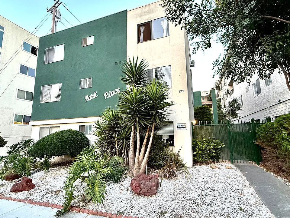 122 Junipero Ave #B