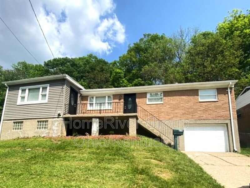 1st image of 636 Fairbanks Ave