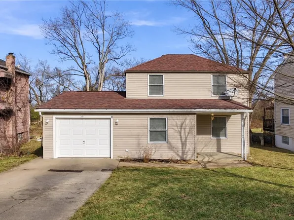 571 Independence Dr, Clairton, PA 15025