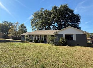 2920 S 33rd St, Fort Smith, AR 72903