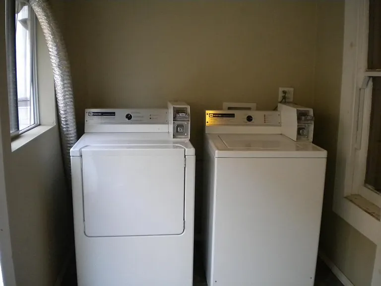 2408 S Grand Ave #6 — Photo 6