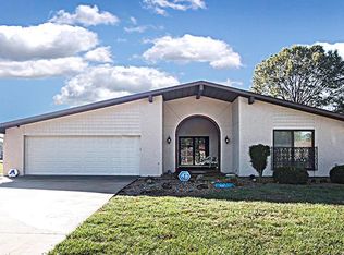 810 E 5th St, Trenton, IL 62293