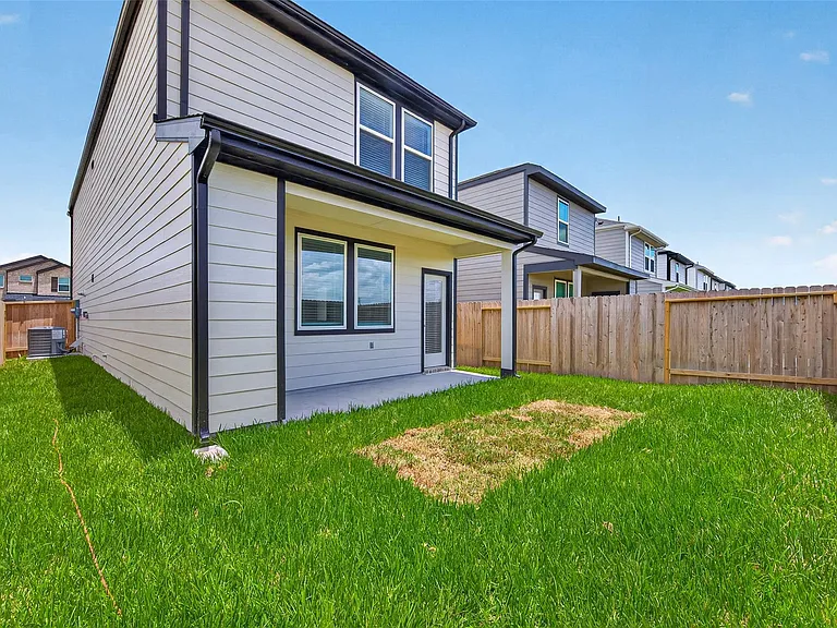 1738 Revolution Way — Photo 47