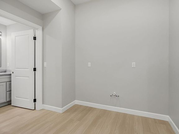 30th image of this home